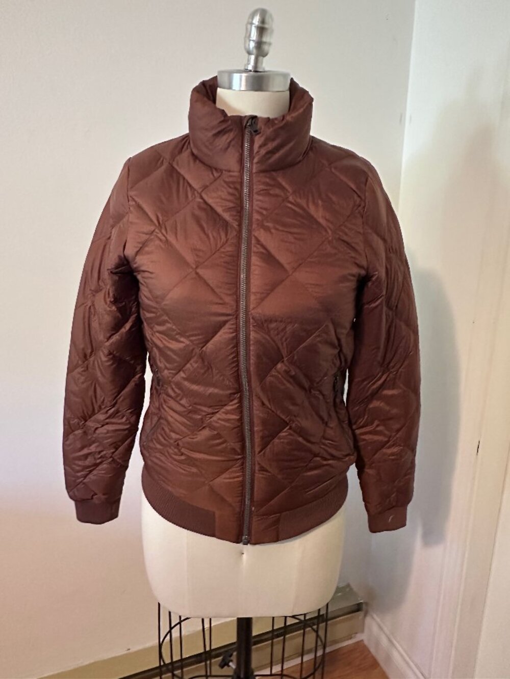 Patagonia Women’s Brown Quilted Down Puffer Jacket XS